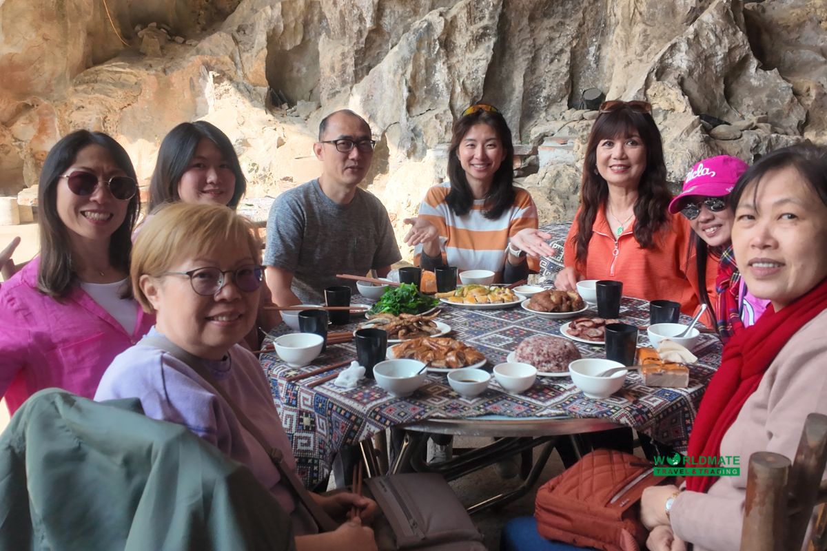 Lunch at Yen Nhi Homestay by Ban Gioc Waterfall